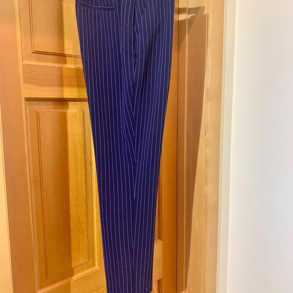🔴REDUCED‼️💥EUC💥 Chico's Navy Striped Ankle Pants - Size 0 (US standard Size 4)✨ - Picture 8 of 15
